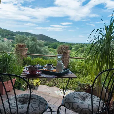 Il Brillocco Nocleg ze śniadaniem 4*